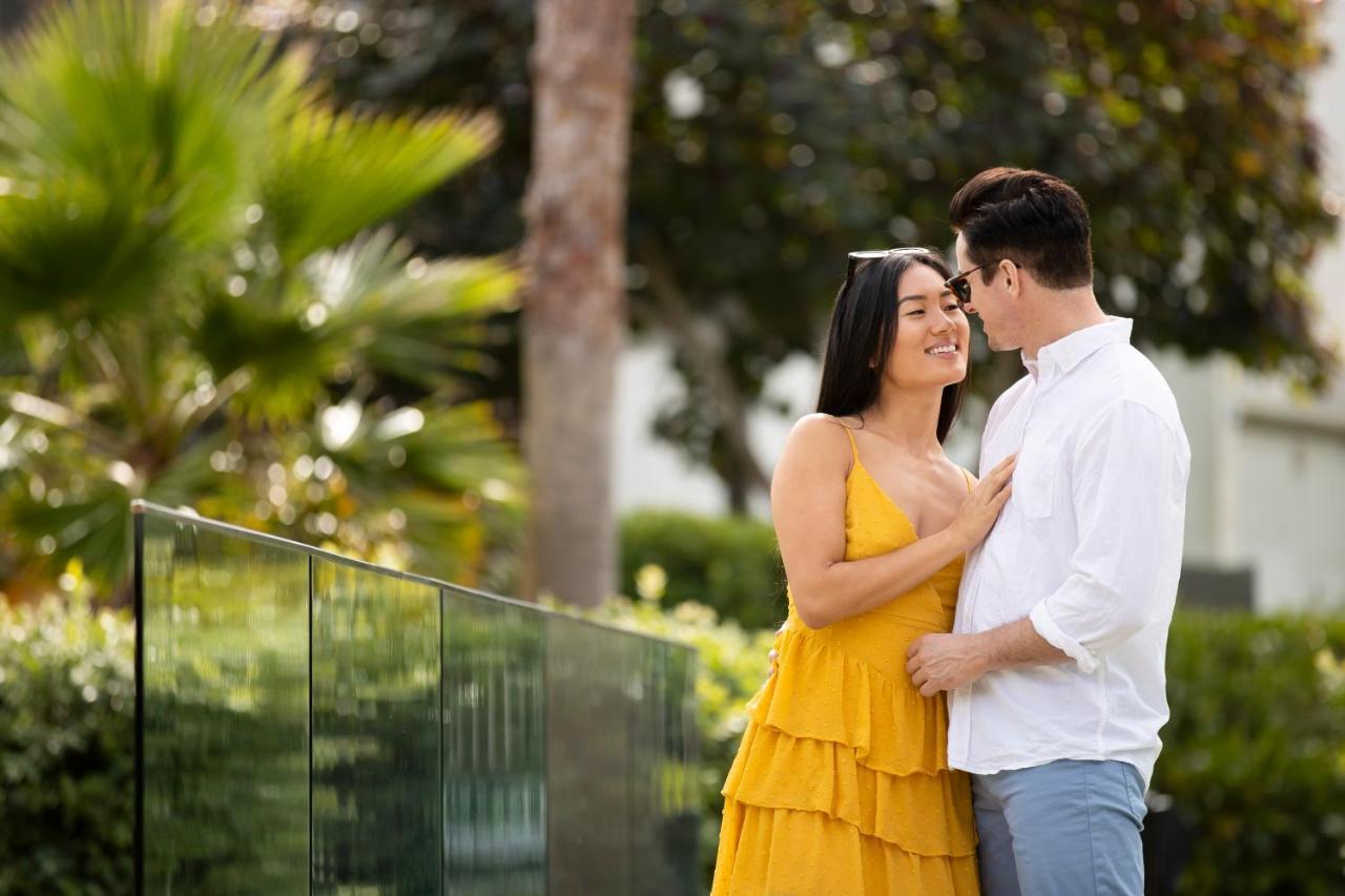 דה אינטרנס Pullman Magenta Shores Resort מראה חיצוני תמונה A couple in love