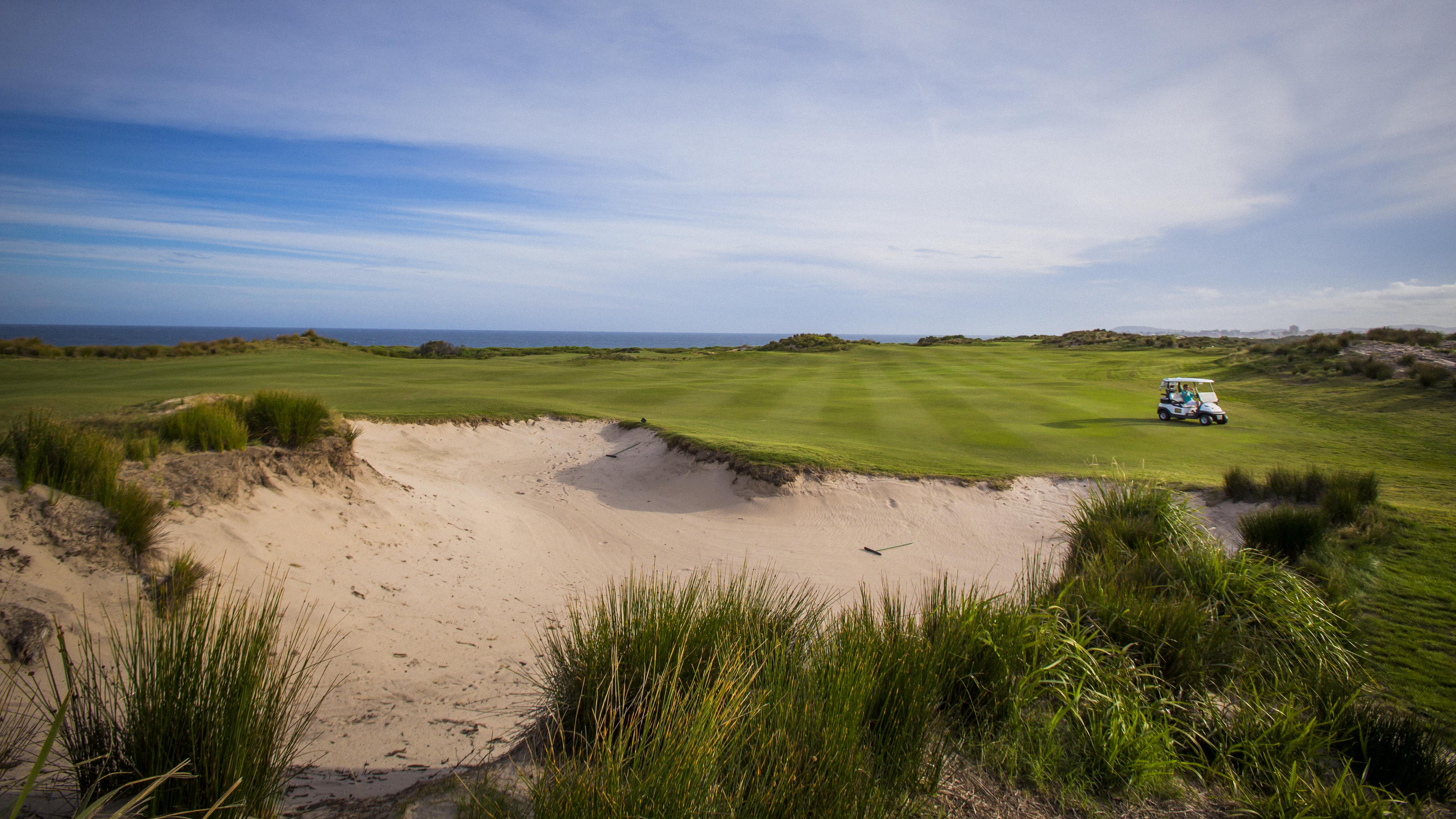 דה אינטרנס Pullman Magenta Shores Resort מראה חיצוני תמונה The 18th hole at the Old Head Golf Links