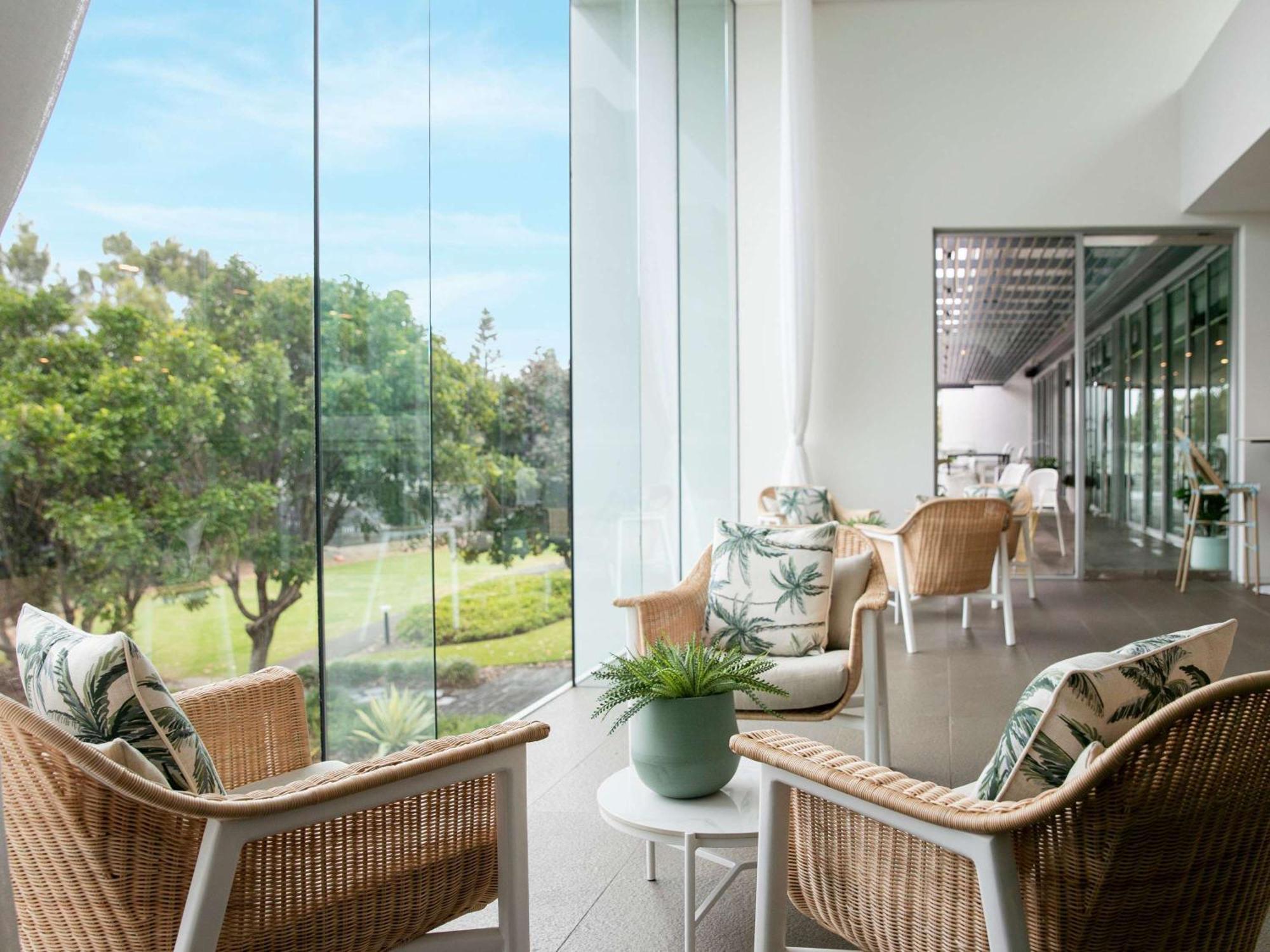 דה אינטרנס Pullman Magenta Shores Resort מראה חיצוני תמונה Club Lounge at the Adelaide Oval